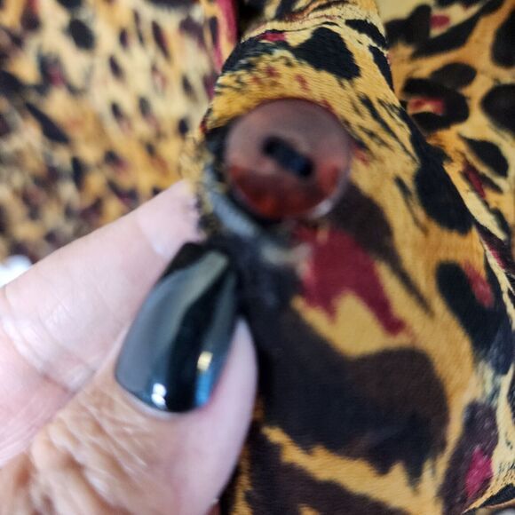 The Avenue Womens sz 26/28 Blouse Animal Print Button Front Leopard Cheetah Vtg - Picture 2 of 15
